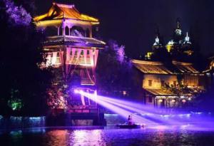 【重磅】今晚，國際光影藝術(shù)節(jié)點燈儀式在天鵝湖濕地公園舉行！